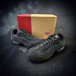 🚨🚨🚨NIKE LEVIS AIR MAX 95 OG LEVIS BLACK SKU# HM4743 001 SIZE 14 READY TO SHIP